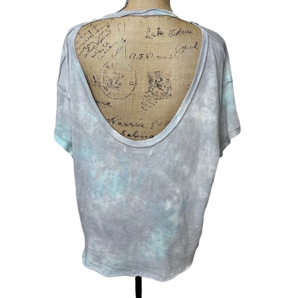 FREE People Tie Dye Cut Out Back Slouchy Boho Tee Size Large - Picture 7 of 14